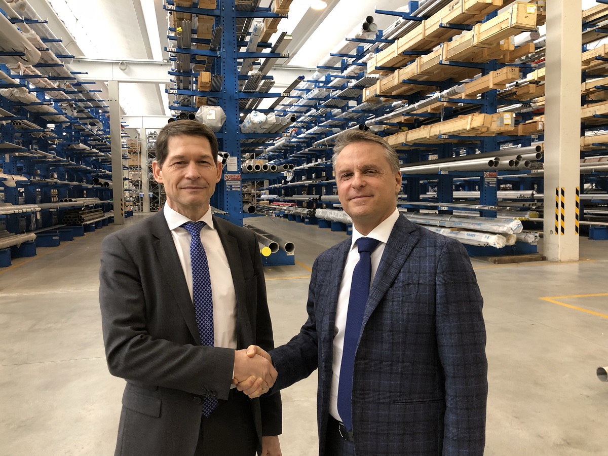 Raccortubi-Butting-partnership.jpg